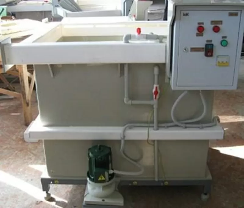 Установка для приготовления и дозирования и заливки электролита УДЭ-2